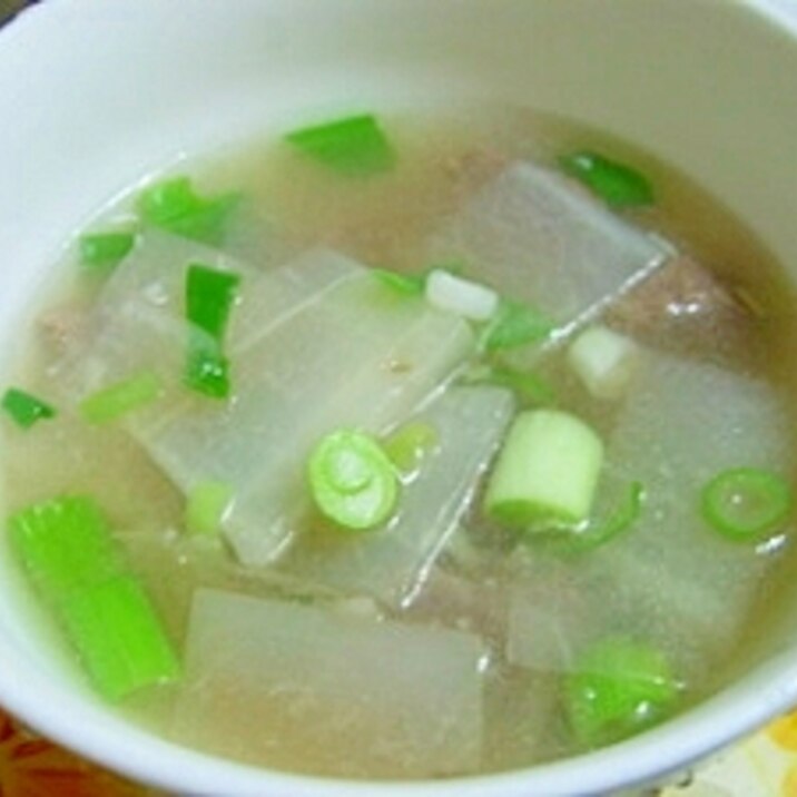 韓国・シンプルな牛肉と大根のスープ